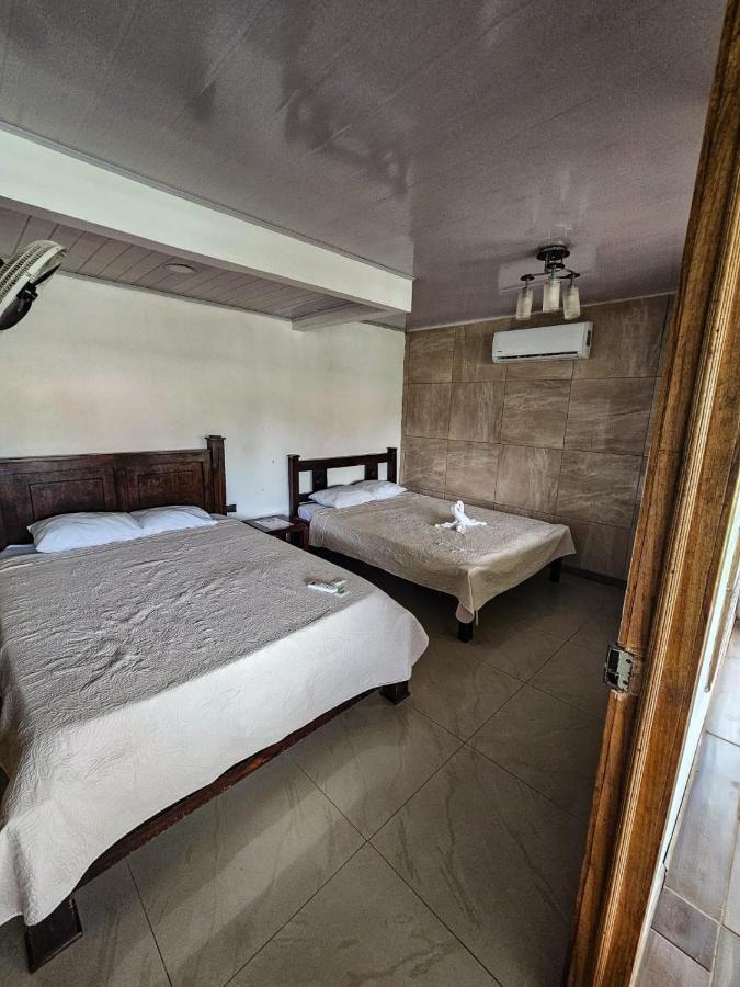 Hotel Liah'S Тортугеро Экстерьер фото